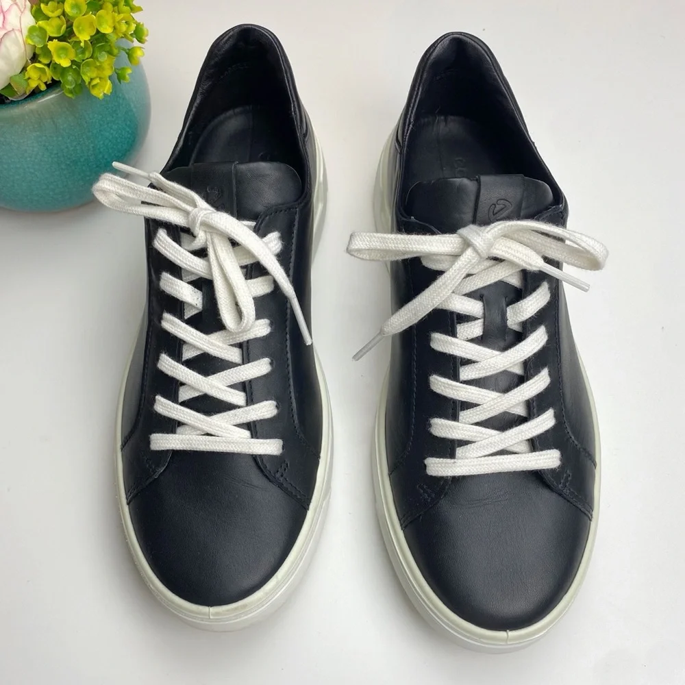 ECCO Men's Street Tray Classic Sneakers